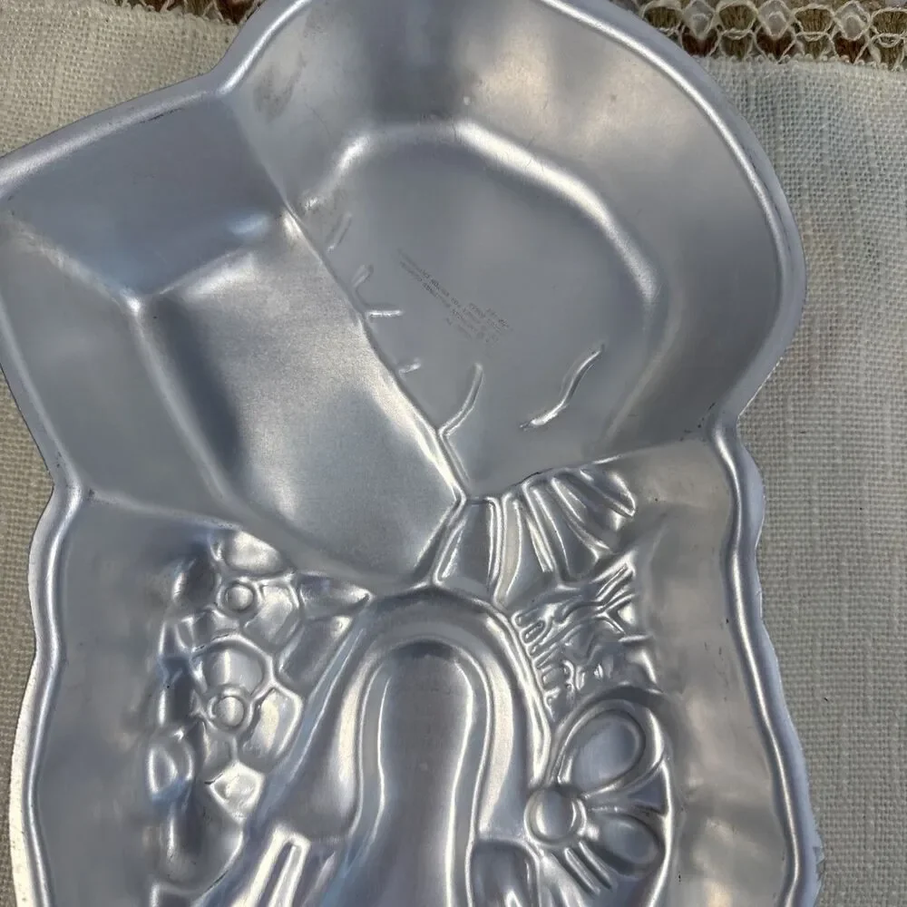 Vintage 1975 Wilton Holly Hobbie Aluminum Cake Pan Baking Mold #502-194